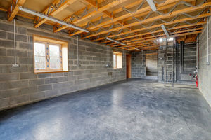 Barn/Annex- click for photo gallery